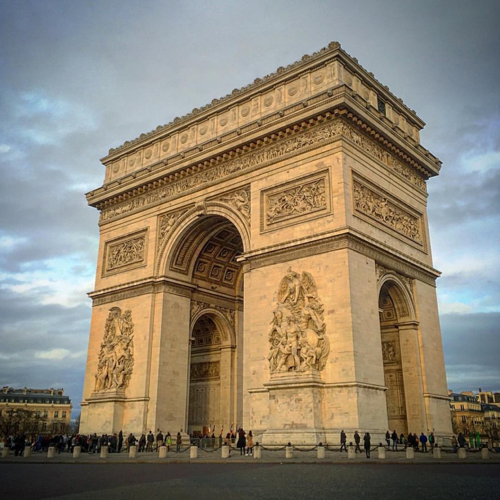 Paris travel blog - Arc de Triomphe