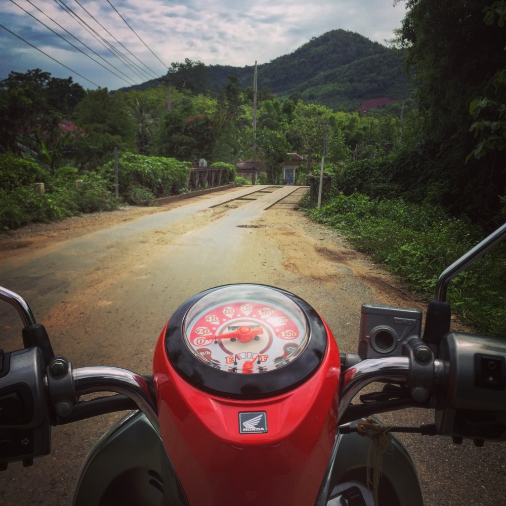 Luang Prabang Travel Blog - Rent a motorbike in Luang Prabang