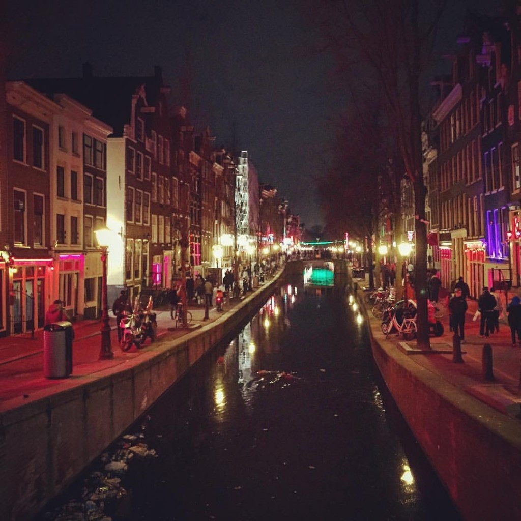 Amsterdam Travel Blog - The Netherlands Pictures - Red Light District