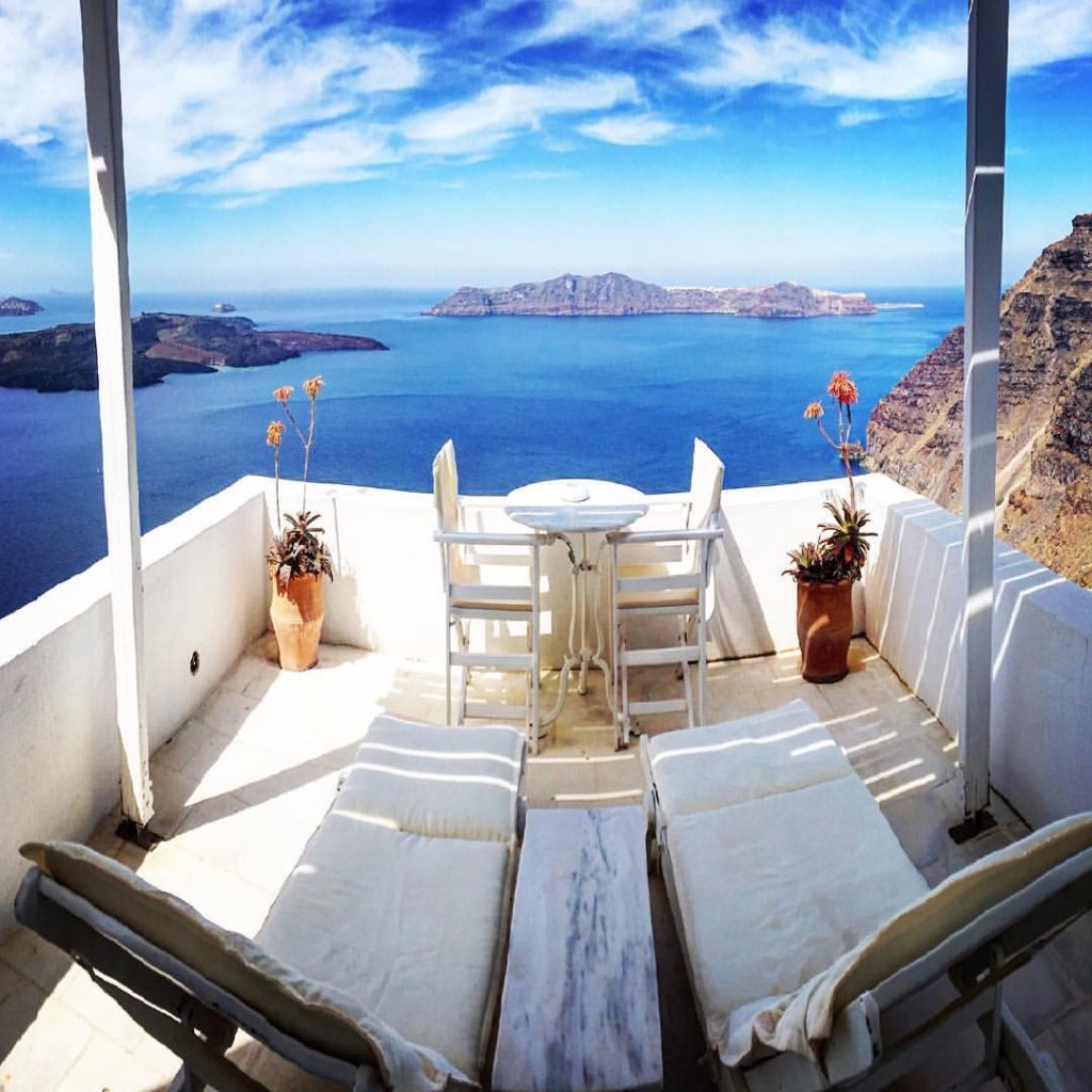 Santorini Travel Blog - Greece Pictures - Hotel View